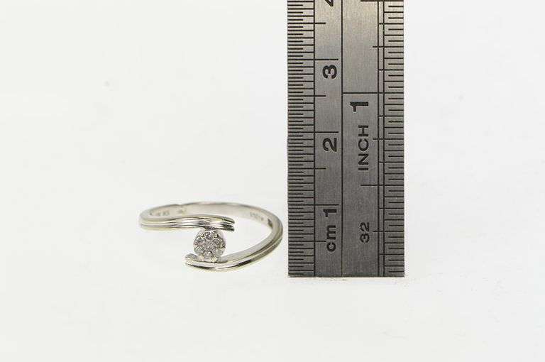 10K White Gold Diamond Round Flower Cluster Promise Ring