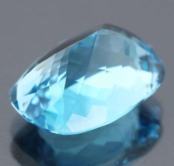 Large 20.99ct top Swiss blue Topaz