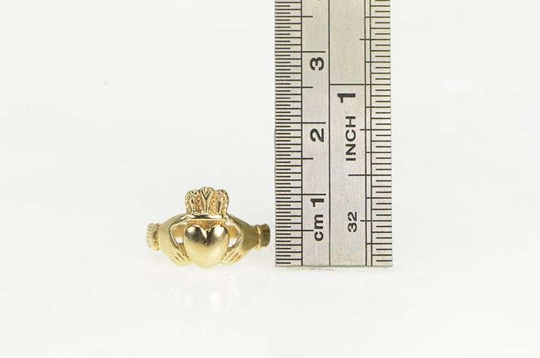 10K Yellow Gold Claddagh Traditional Irish Celtic Loyalty Symbol Ring