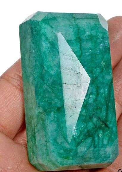 900.00 CARAT NATURAL EMERALD LOOSE GEMSTONE!!!