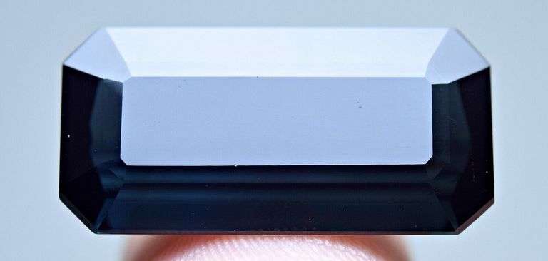 Sensational 1.50ct blue black Indicolite Tourmaline