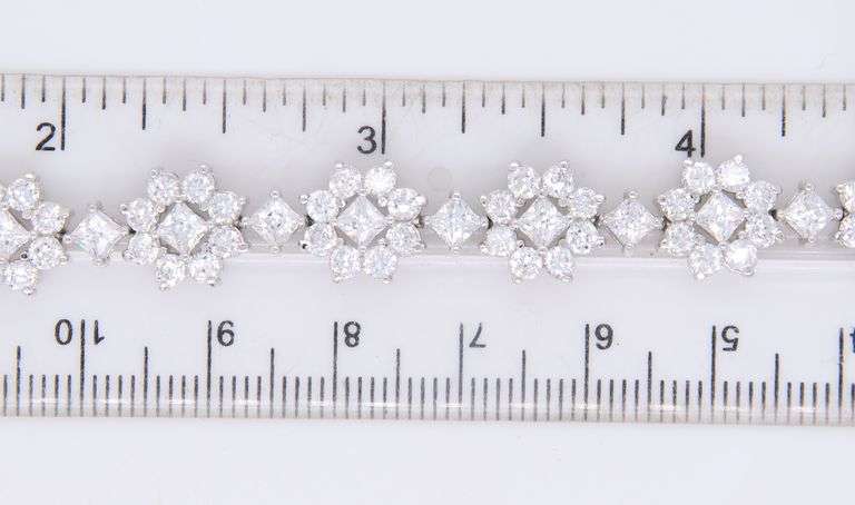 925 Sterling Silver Cubic Zirconia Flower Link Bracelet