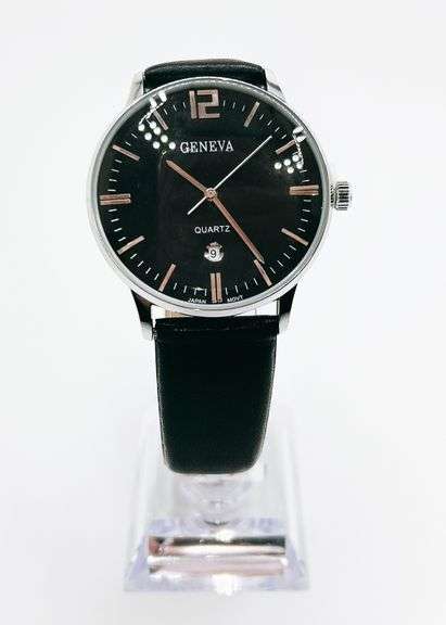 Classic Looking Everyday Men's Geneva Watch w/ Genuine Leather Band