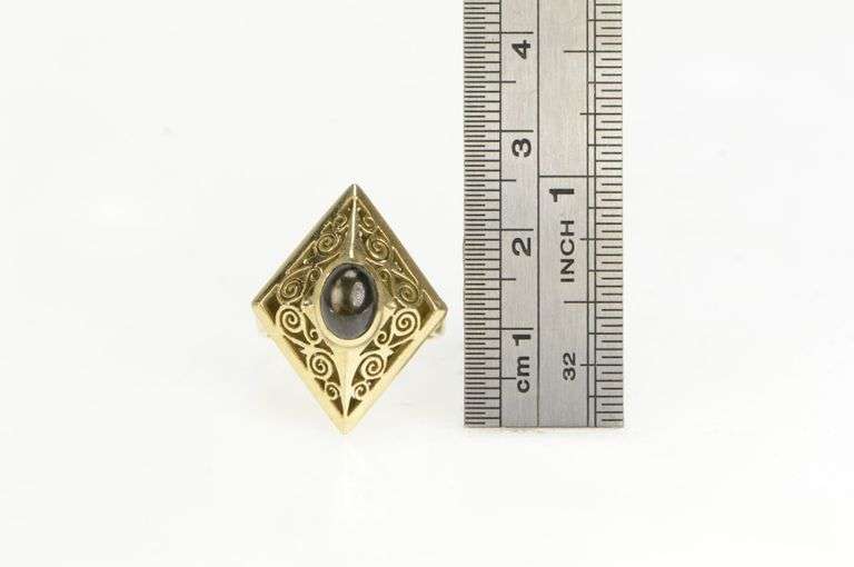 18K Yellow Gold Squared Black Star Sapphire Filigree Cocktail Ring