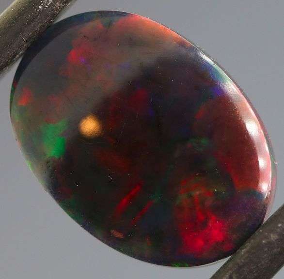 Glistening 4.48ct Welo Black Opal