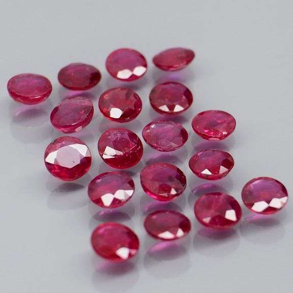 Heated only! 4.04ct natural violet red Ruby set