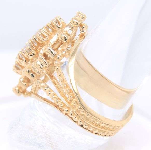 Dazzling Yellow Gold Marquoise Shaped Diamond Cluster Ring