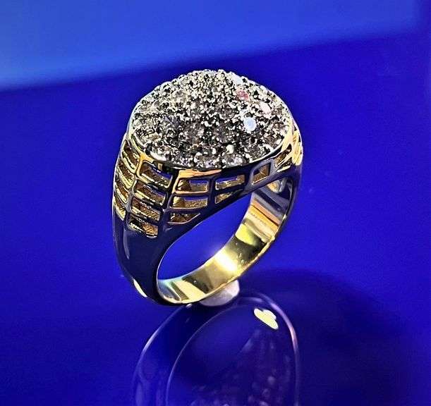 Mens Dazzling 14 Kt Gold Plated Ring