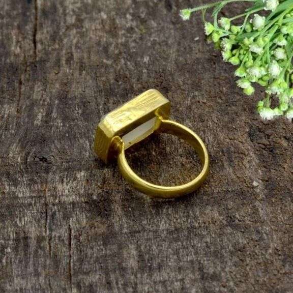 Beautiful 18K Gold Plate Simulated Moonstone Ring