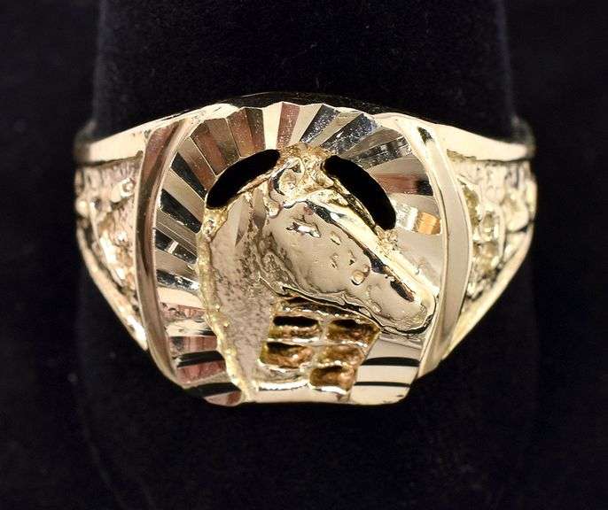 Sturdy Horse Ring In 14K Yellow Gold