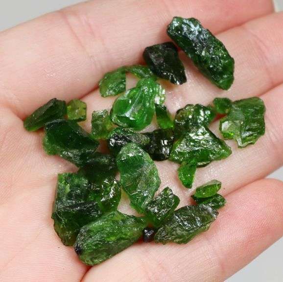Rich forest green 50ct rough Chrome Diopside set