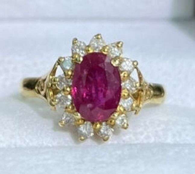 14KT SOLID YELLOW GOLD NATURAL RUBY & DIAMOND COCKTAIL RING