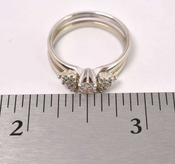 Stunning Engagement Ring In 14K White Gold