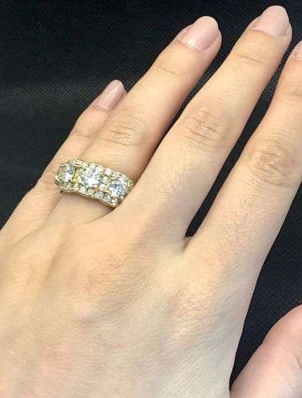 FANCY 14K YELLOW GOLD HALO DIAMOND UNISEX RING