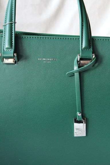 New Arrival Green Color Hand Bag By David Jones