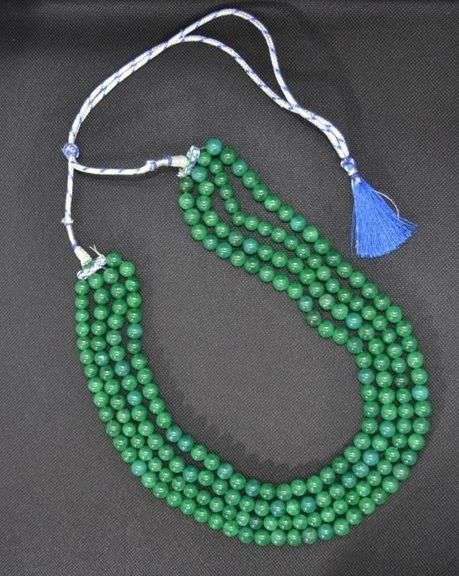 Beautiful 1253 Cttw Natural Emerald 4 Strand Necklace