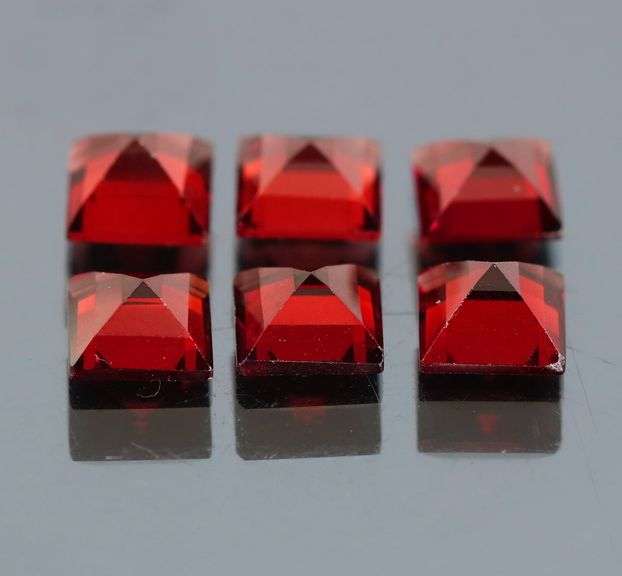 Set of 6 top red VS Garnets weighing 8.05 carats