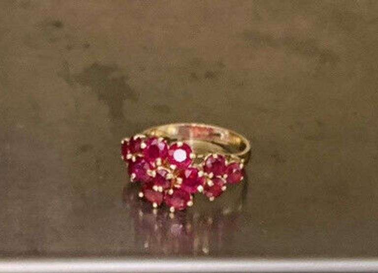 14KT SOLID YELLOW GOLD & RUBY COCKTAIL RING