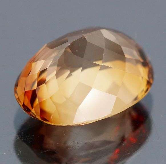 Premium 8.27ct bi-color Imperial Topaz
