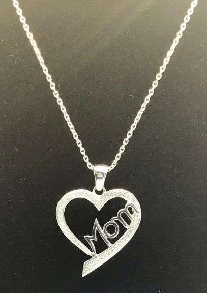 BEAUTIFUL 14K WHITE GOLD HEART SHAPED DIAMOND PENDANT NECKLACE