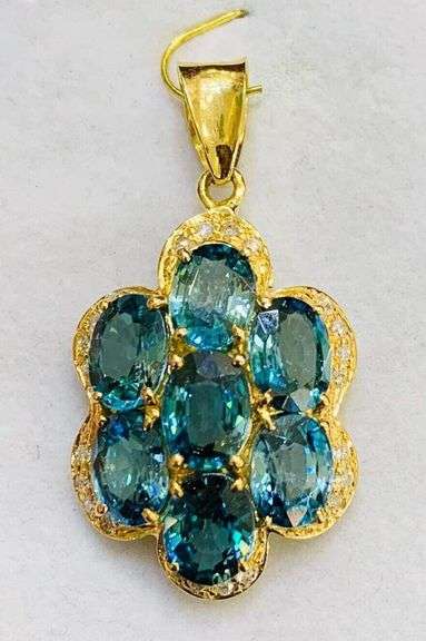 STUNNING 14KT SOLID YELLOW GOLD, 13.0+ CARAT BLUE ZIRCON & DIAMOND PENDANT