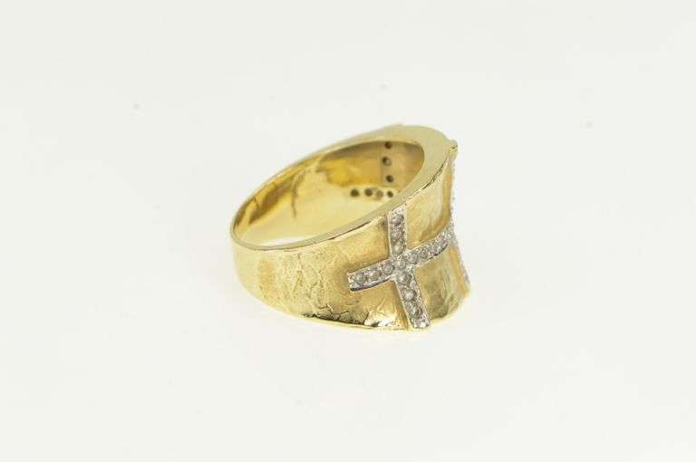 14K Yellow Gold 0.62 Ctw Diamond Grid Curved Statement Band Ring