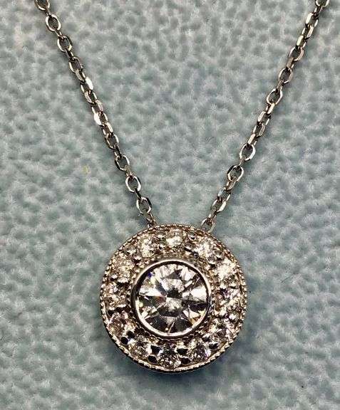 BREATHTAKING 14K WHITE GOLD HALO SOLITAIRE DIAMOND PENDANT NECKLACE