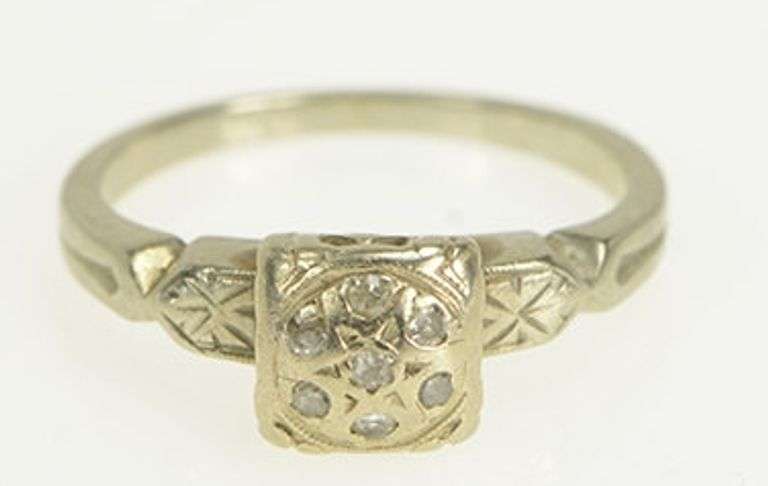 14K White Gold Art Deco Diamond Squared Cluster Promise Ring