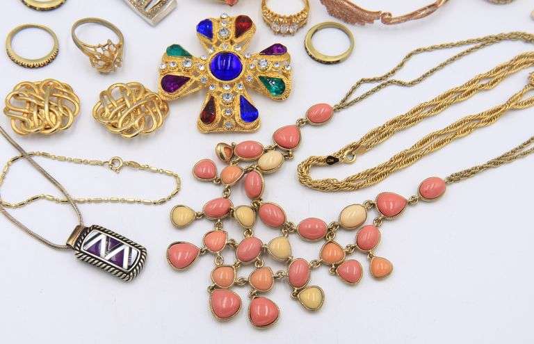 Lot of Mis Jewley in Sterling Silver