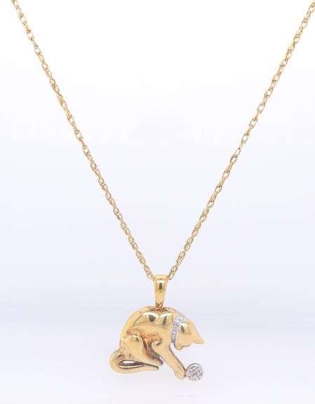 92 Sterling Silver Cat Playing with Ball Pendant on Chain
