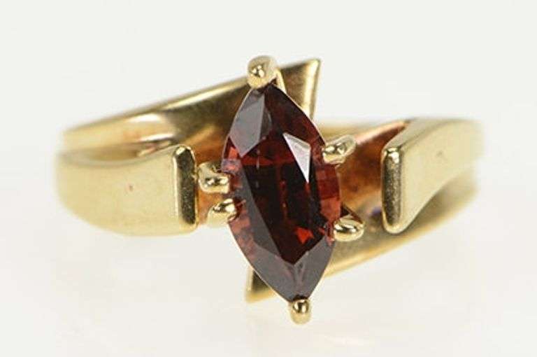 10K Yellow Gold Marquise Garnet Solitaire Vintage Bypass Ring
