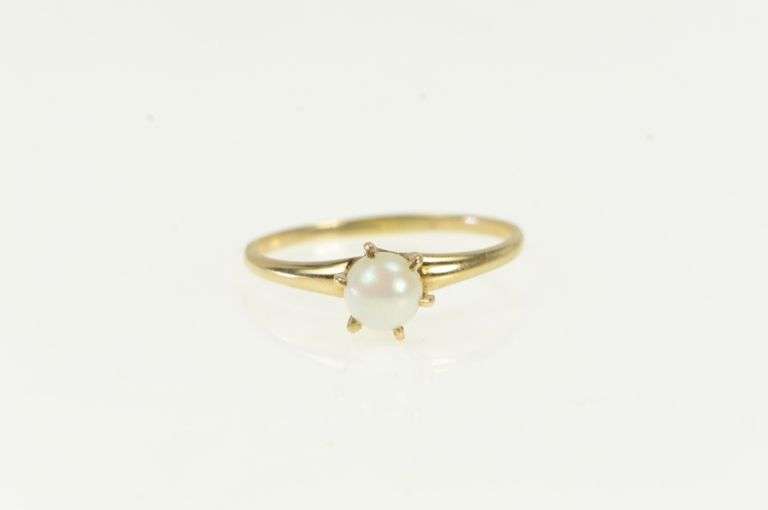 10K Yellow Gold 5.4mm Pearl Vintage Classic Engagement Ring