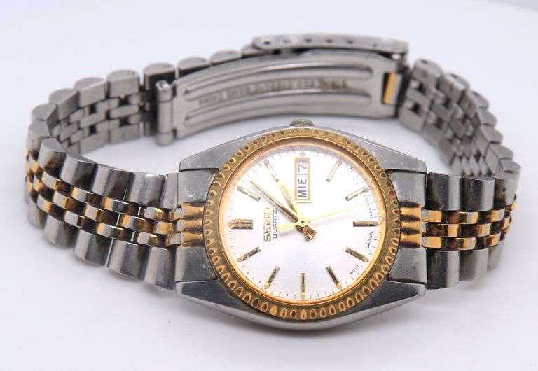 Seiko Quartz Two Tone Ladies Watch