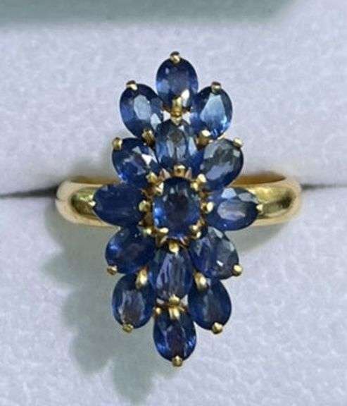 14KT SOLID YELLOW GOLD & 5.0 CARAT NATURAL BLUE SAPPHIRE COCKTAIL RING
