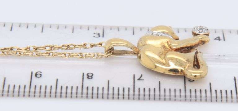 92 Sterling Silver Cat Playing with Ball Pendant on Chain