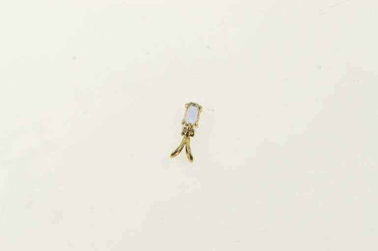 14K Yellow Gold Oval Tanzanite Diamond Accent Classic Pendant