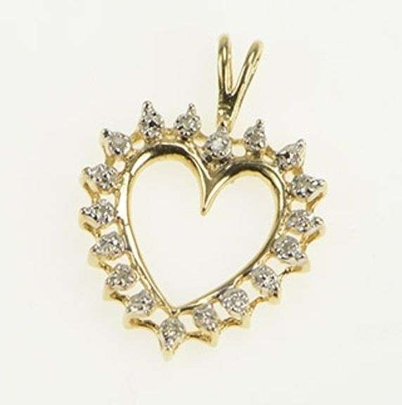 10K Yellow Gold Heart Love Symbol Diamond Classic Vintage Pendant