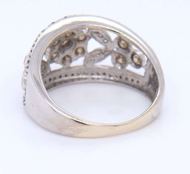 Sparkling 14kt WG Chocolate Diamond Cluster Center Floral Band