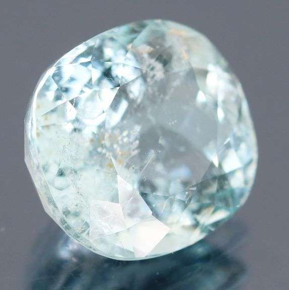 Gorgeous 8.95ct untreated sky blue Aquamarine