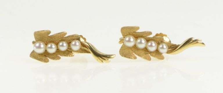 14K Yellow Gold 1960's Vintage Pearl Pea Pod Leaf Screw Back Earrings