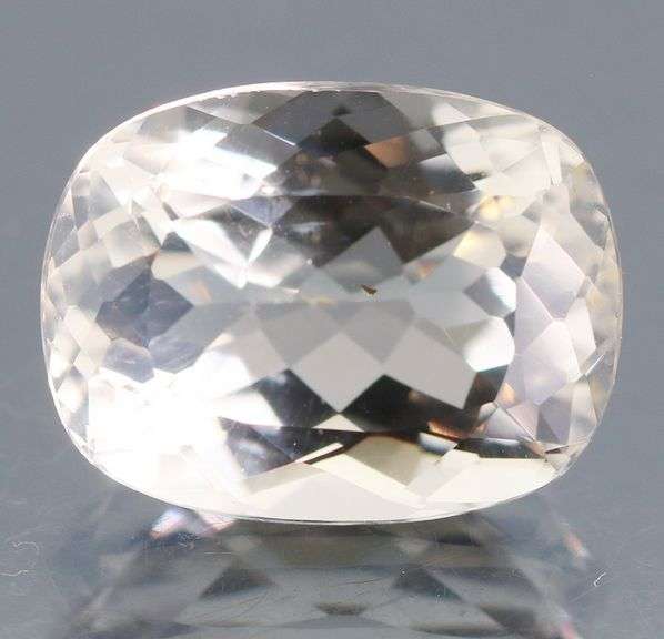 Dazzling high fire 6.38ct diamond white Topaz