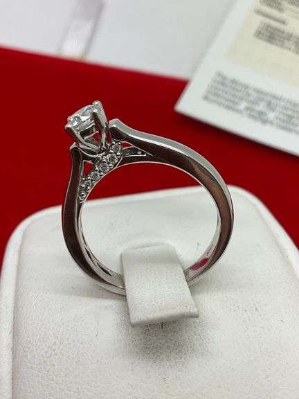CERTIFIED 14K WHITE GOLD AND DIAMOND ENGAGEMENT RING