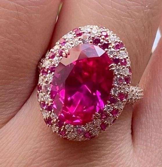 GORGEOUS 14KT SOLID YELLOW GOLD, RUBY, & DIAMOND COCKTAIL RING
