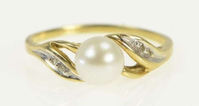 10K Yellow Gold Pearl Diamond Accent Vintage Statement Ring