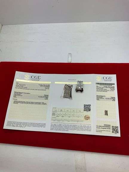 CERTIFIED BRAND NEW 14K WHITE GOLD AND DIAMOND PENDANT