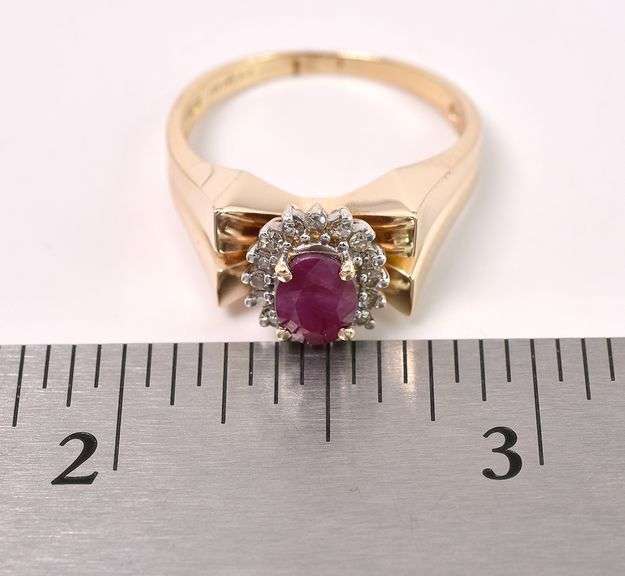 Brilliant Enhanced Ruby And Daimond Ring In 14K Yellow Gold