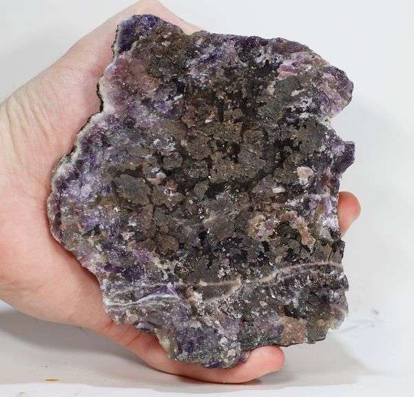 Uncut untreated 3,515ct Chevron Amethyst