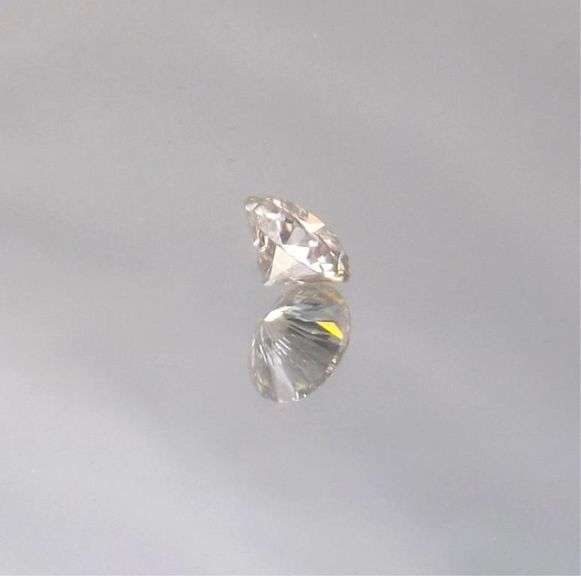Sparkling 3.26 Ct. VVS1 Round Cut Fire Moissanite
