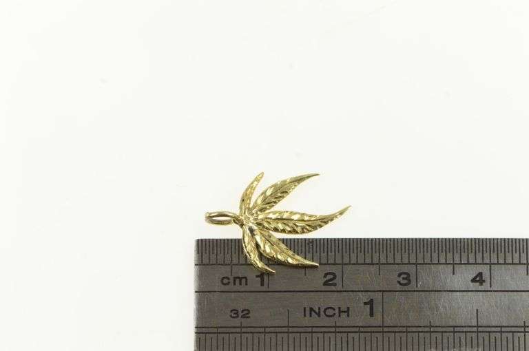 14K Yellow Gold Diamond Cut Leaf Plant Botanical Charm/Pendant