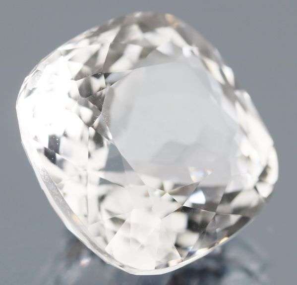 Excellent eye clean 50.16ct top gem grade diamond white Quartz